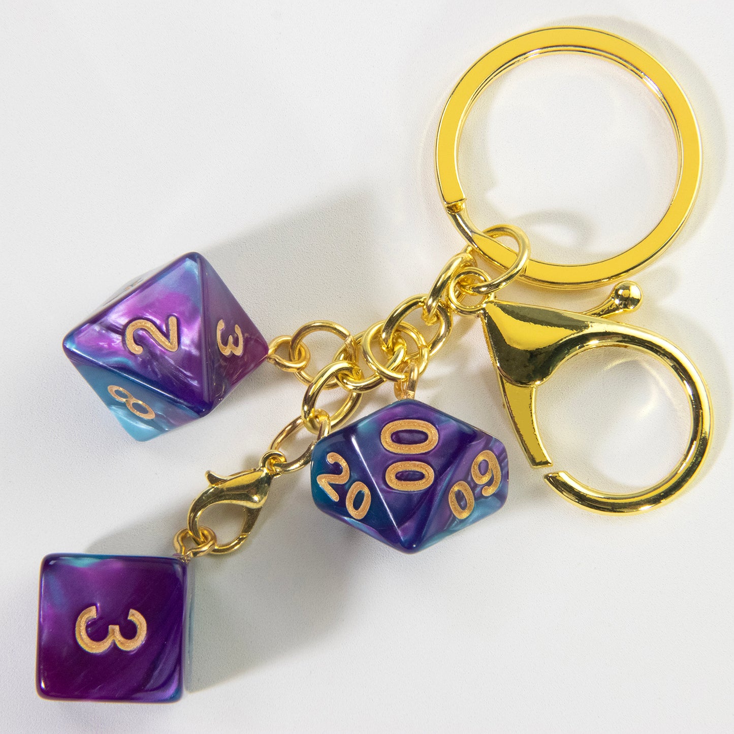 Lucky Acrylic Dice Keychain - Stylish and Fortunate Charm for Keys, Bags - Durable, Multipurpose Accessories