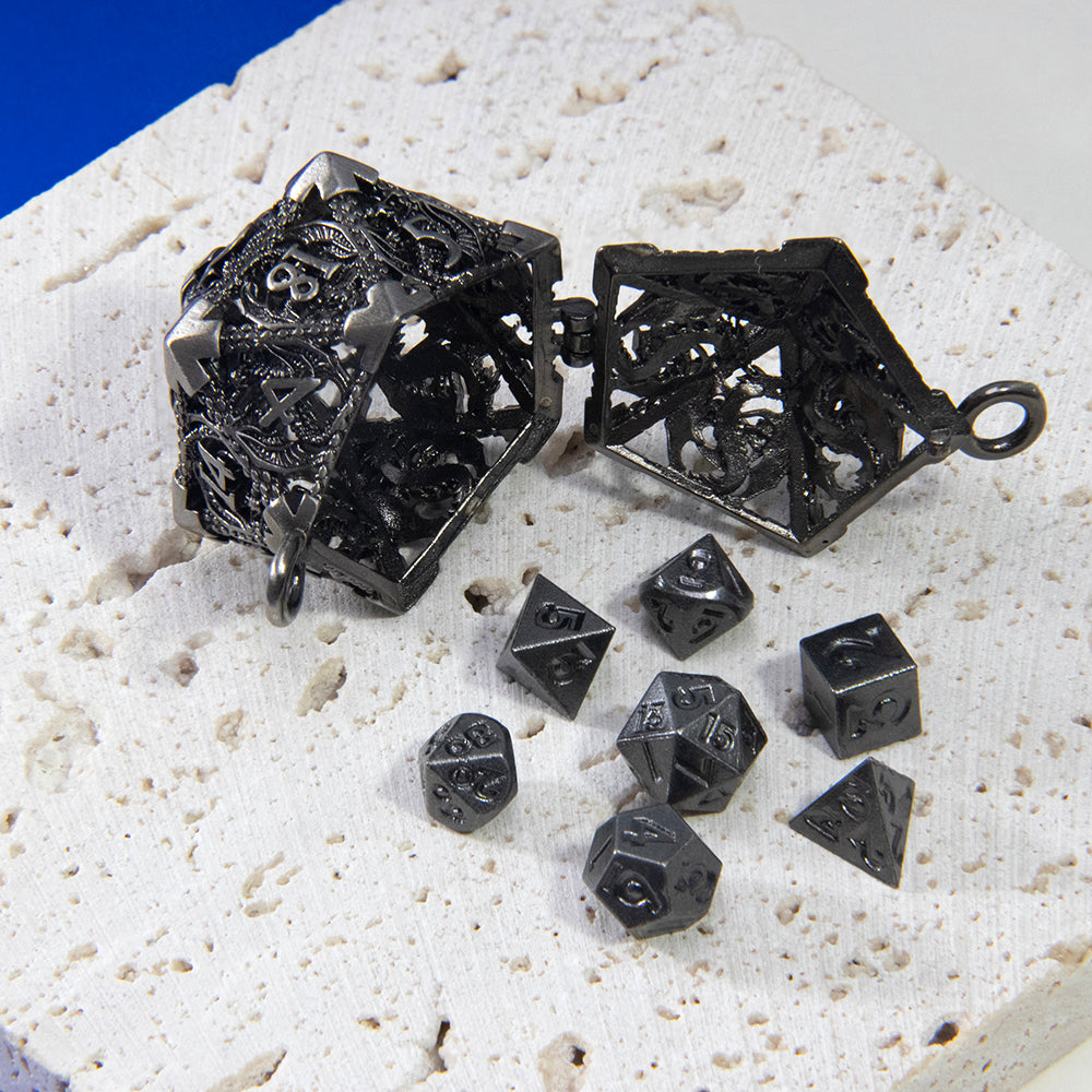 Dragon D20 Dice Keychain Fashion Keyring Ornament Key Chain Pendant Men Gifts