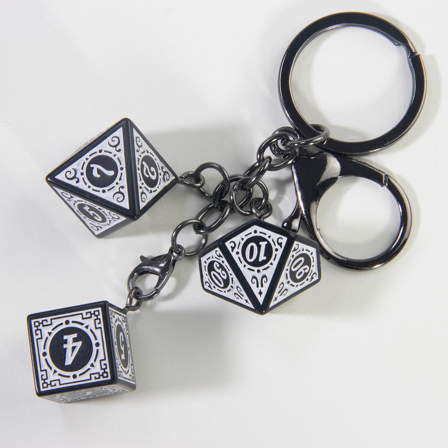 3D Fashion Dice Keychain Pendant - Stylish Car Bag Pouch Accessories for Men Women