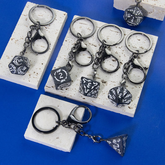 Creative Dice Keychian, Car Pouch Handbag Pendant, Perfect Souvenirs Gift for Table Fans