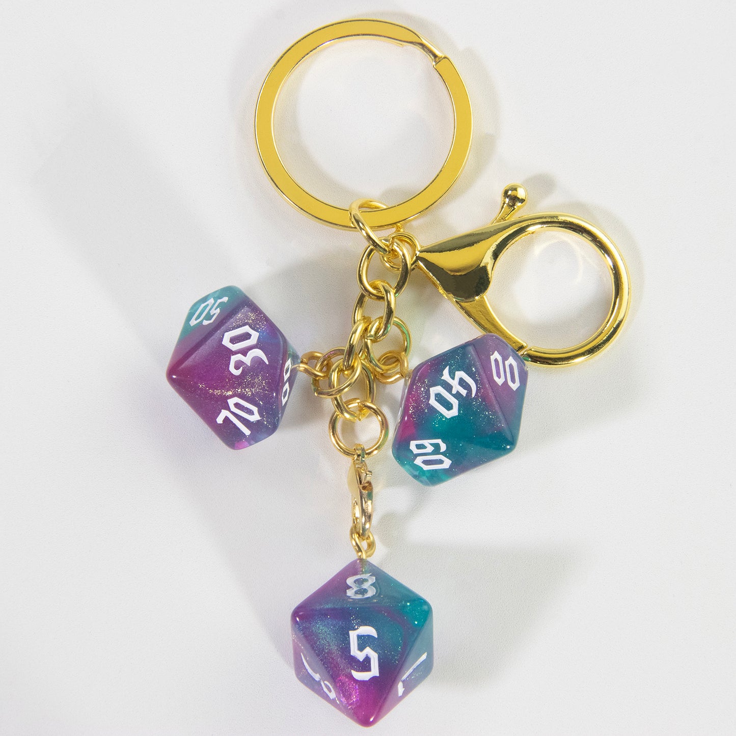 Fashionable Dice Pendant Keychain, Great Decoration for Backpacks Car Keychains