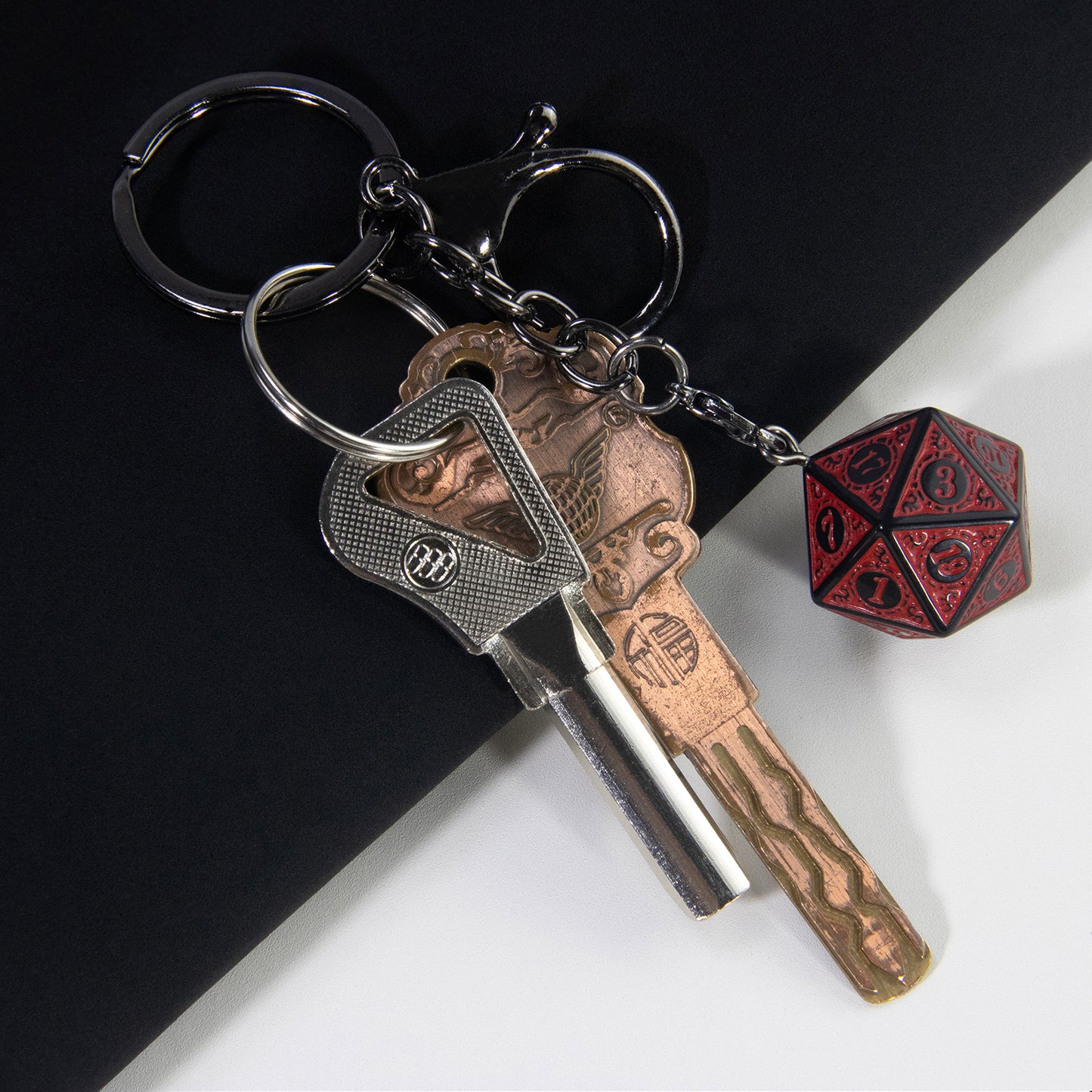 Lucky Dice Keychain, Colorful Acrylic Key Holder Bag Car Pendant, DND RPG Table Game Fans Souvenir Gift Jewelry