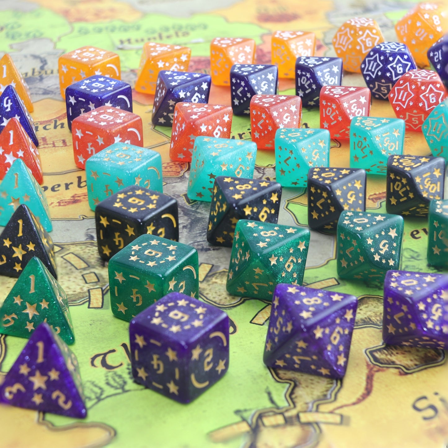 7-Piece Star Pattern Dice Set with Glitter Effect, Multi-Faced Dice, Essential for DND Players, Perfect for Tabletop Games