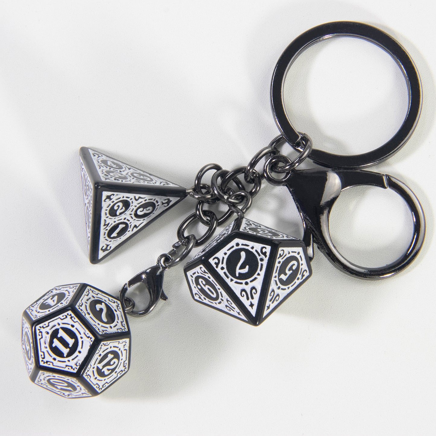 3D Fashion Dice Keychain Pendant - Stylish Car Bag Pouch Accessories for Men Women