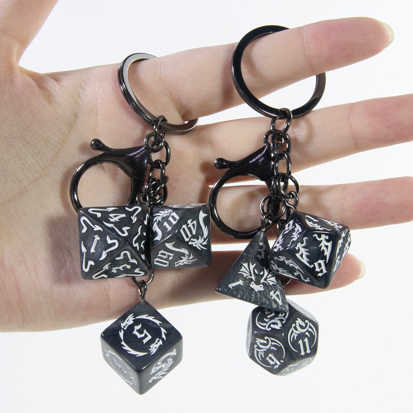 Creative Dice Keychian, Car Pouch Handbag Pendant, Perfect Souvenirs Gift for Table Fans