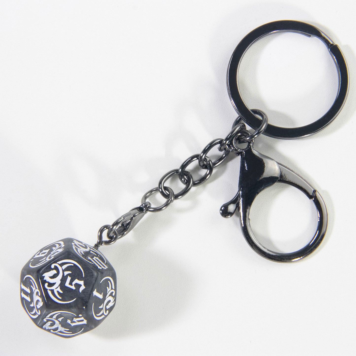 Creative Dice Keychian, Car Pouch Handbag Pendant, Perfect Souvenirs Gift for Table Fans