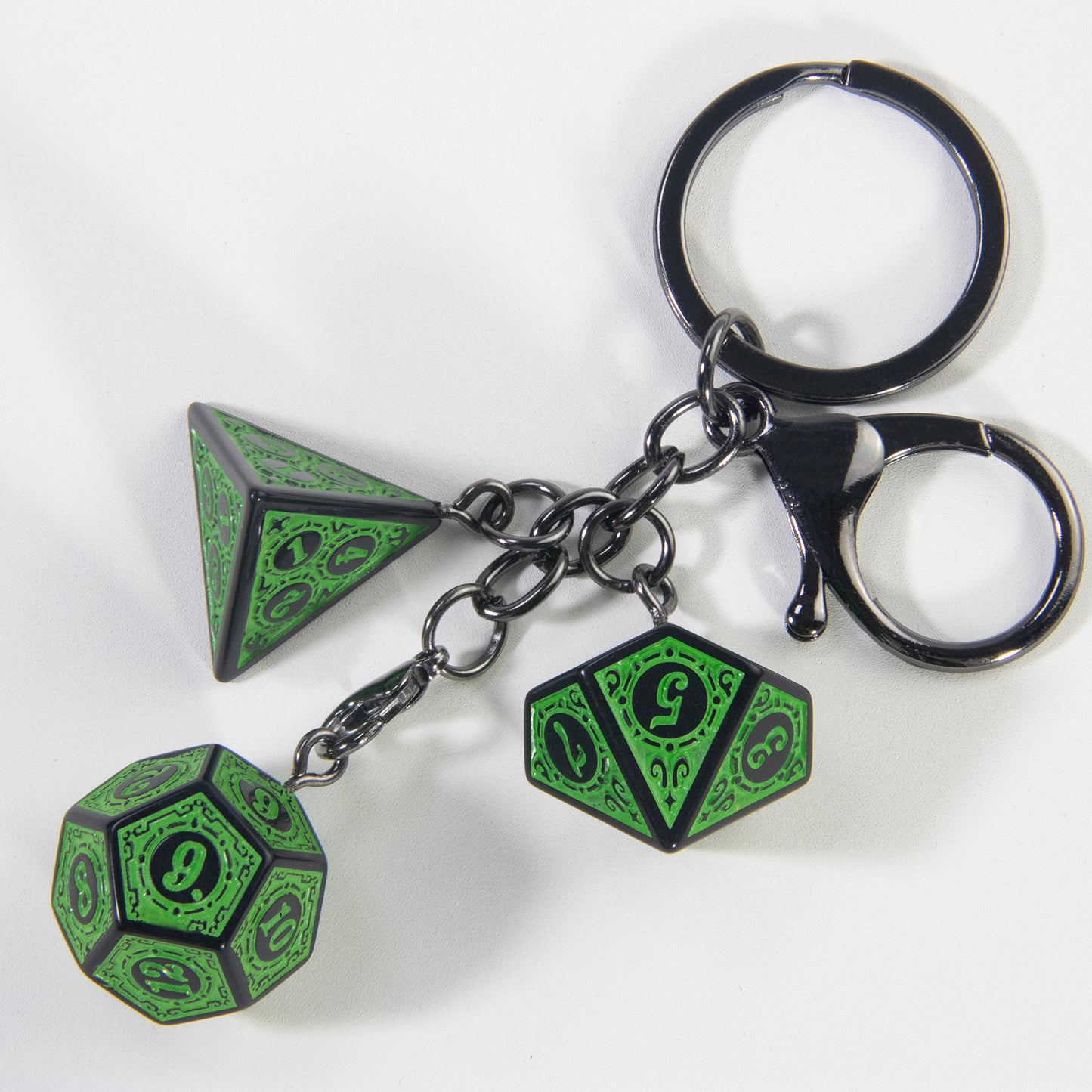 3D Fashion Dice Keychain Pendant - Stylish Car Bag Pouch Accessories for Men Women