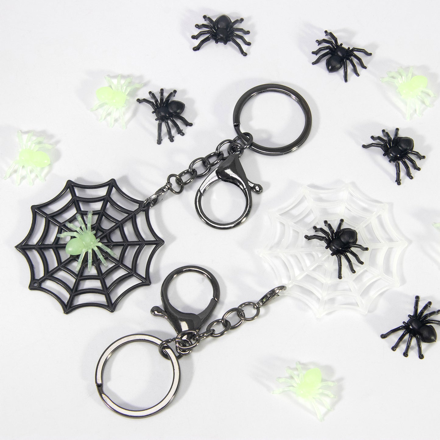 Spider Web Charm Keychain Spider Jewelry Animal Key Ring Halloween Gifts for Women Men Handbag