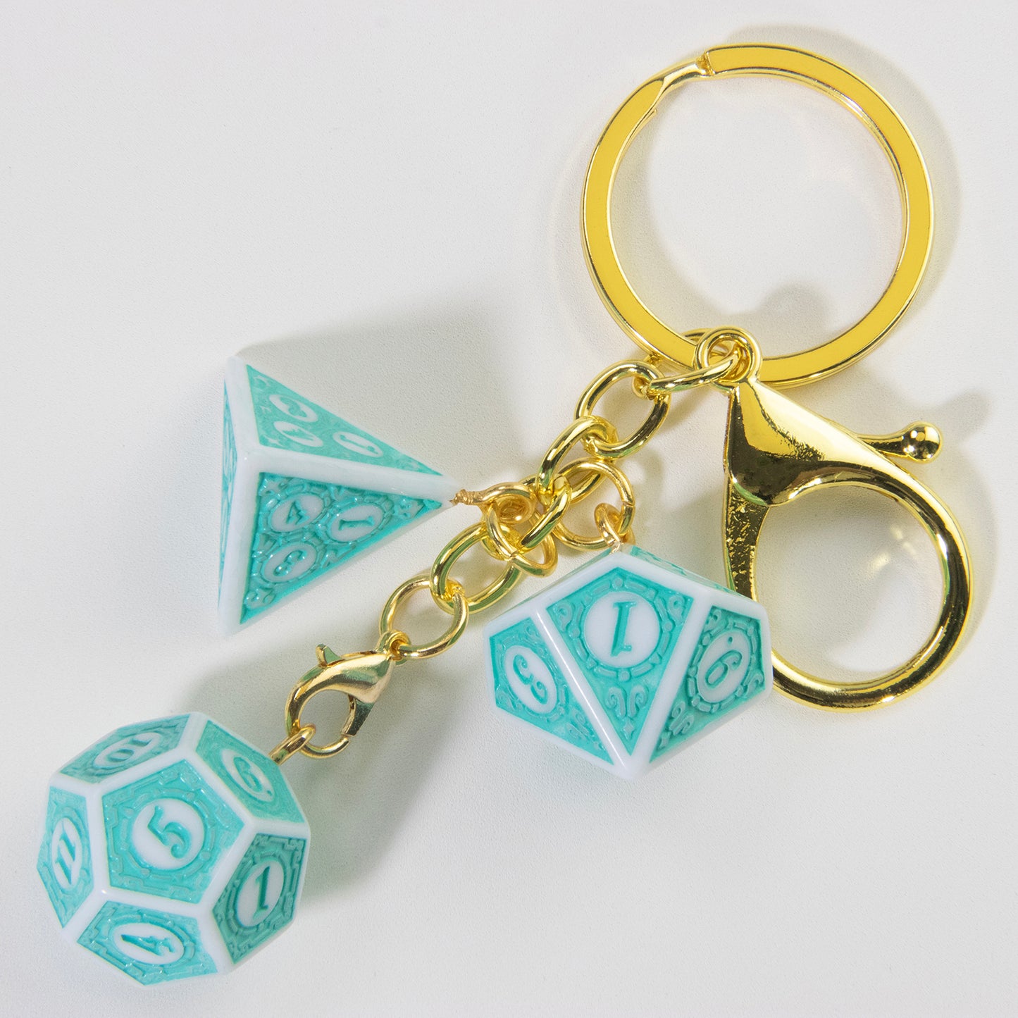 3D Fashion Dice Keychain Pendant - Stylish Car Bag Pouch Accessories for Men Women