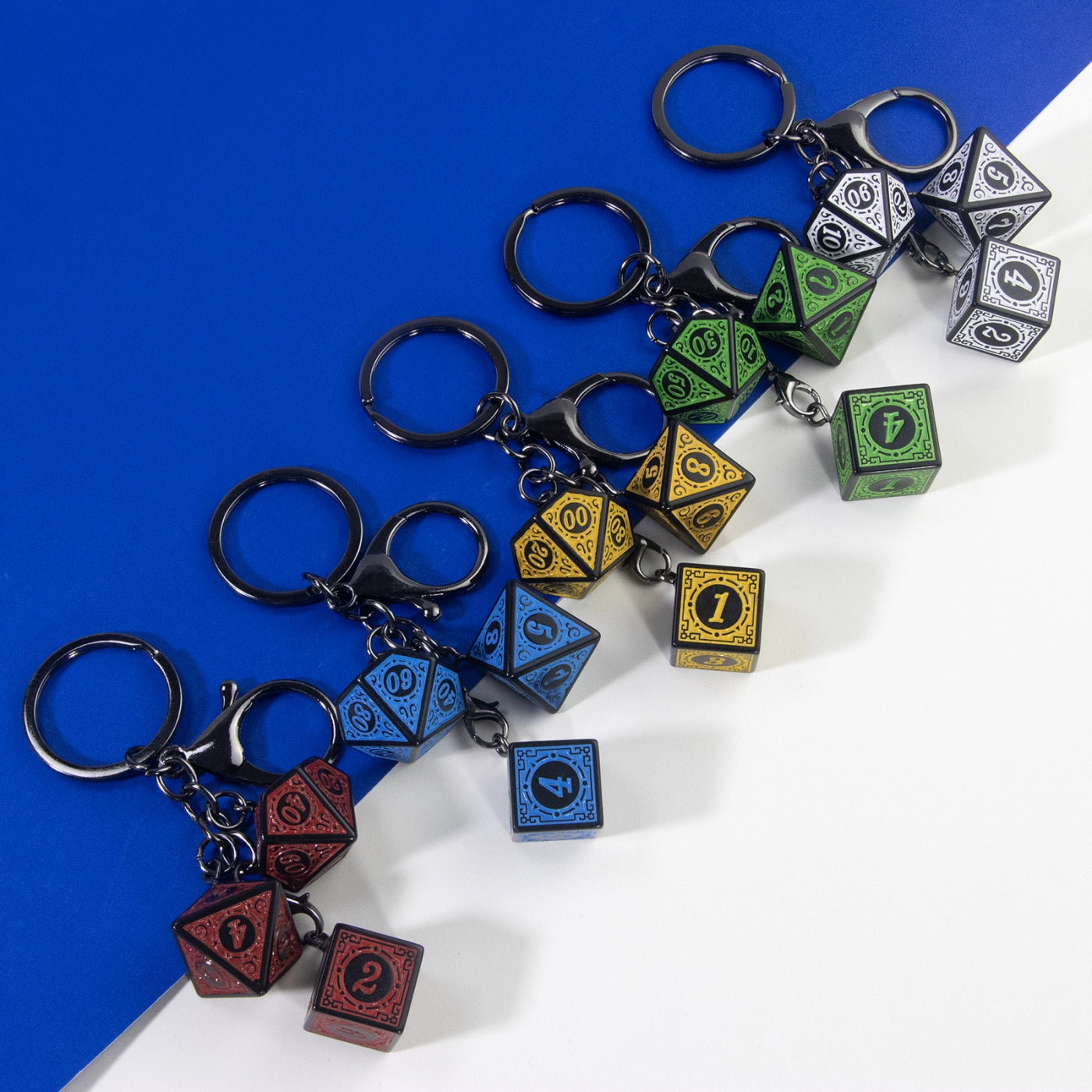 3D Fashion Dice Keychain Pendant - Stylish Car Bag Pouch Accessories for Men Women